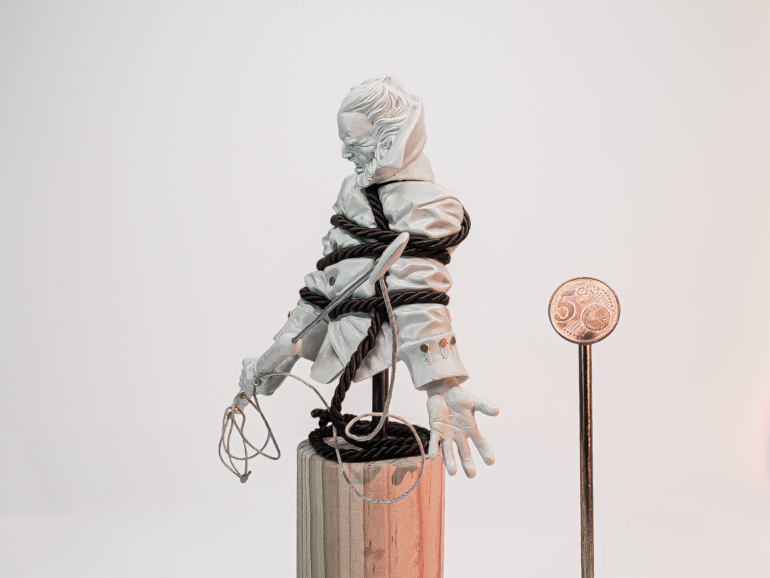 Miniatura Artesanal para Pintar del Capitán Ahab de Moby Dick